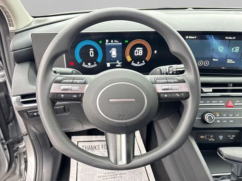 Certified 2025 Hyundai Tucson SE image 24