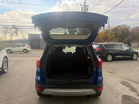 Used 2019 Ford Escape SE image 28