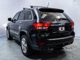 Used 2013 Jeep Grand Cherokee Overland Summit image 3