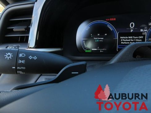 New 2026 Toyota Crown Signia Limited image 12