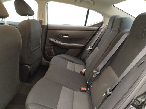 Used 2023 Nissan Sentra SV FWD image 18