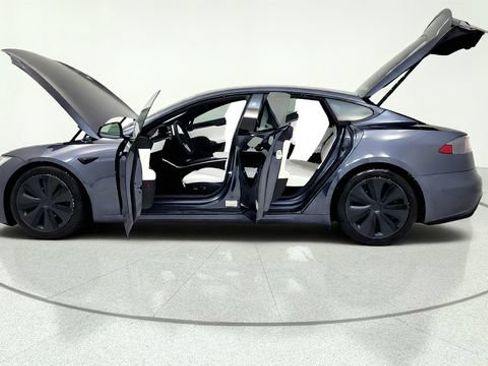 Used 2021 Tesla Model S Plaid AWD/4WD image 15