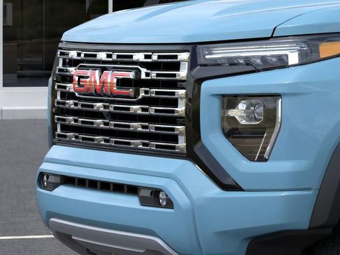 New 2026 GMC Canyon Denali image 13