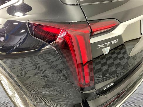 Certified 2024 Cadillac XT6 Luxury AWD/4WD image 23