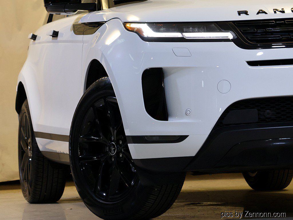 Used 2024 Land Rover Range Rover Evoque S AWD/4WD image 4