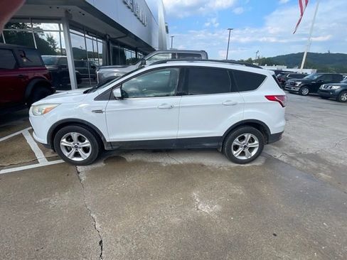 Used 2013 Ford Escape SE AWD/4WD image 2