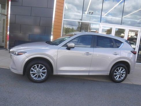 Used 2024 MAZDA CX-5 AWD 2.5 S w/ Select Package image 2