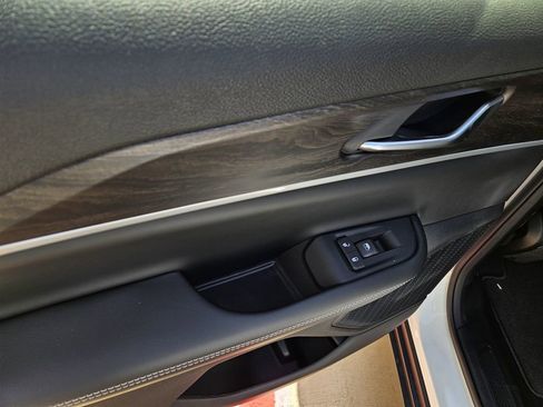 New 2026 Jeep Grand Cherokee Altitude RWD image 12