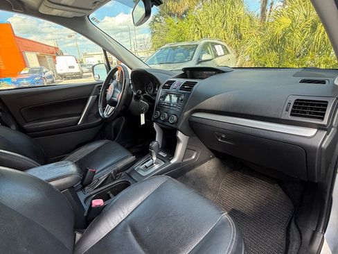 Used 2015 Subaru Forester 2.5i Limited AWD/4WD image 12