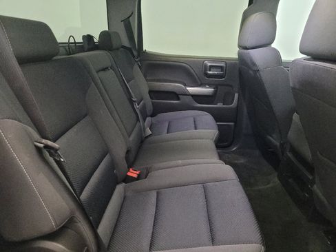 Used 2018 Chevrolet Silverado 1500 LT AWD/4WD image 19
