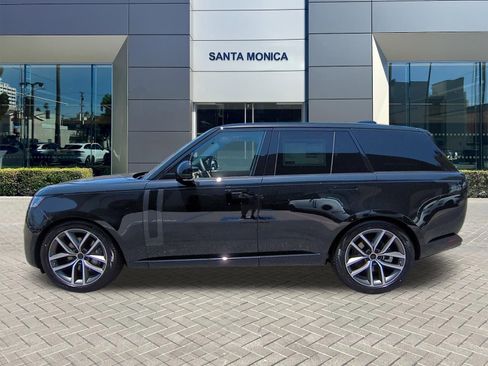 New 2026 Land Rover Range Rover SE AWD/4WD image 2