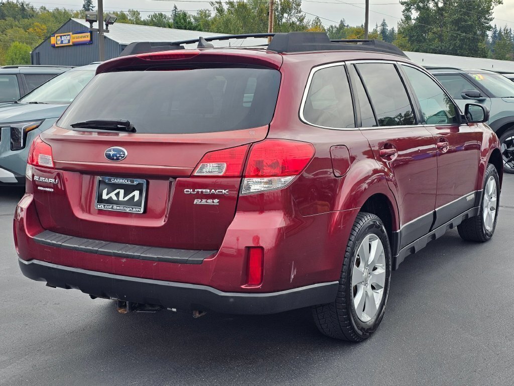 Used 2011 Subaru Outback 2.5i Limited AWD/4WD image 5