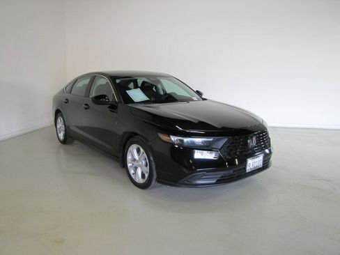 Used 2024 Honda Accord LX image 3
