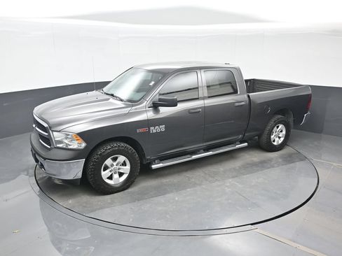 Used 2018 RAM 1500 Tradesman w/ Chrome Appearance Group AWD/4WD image 17