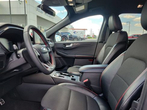 Certified 2023 Ford Escape ST-Line w/ Tech Pack #1 FWD image 18
