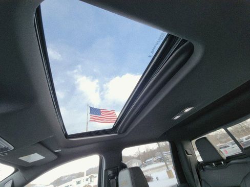 Used 2024 Chevrolet Silverado 2500 High Country w/ High Country Premium Package image 33