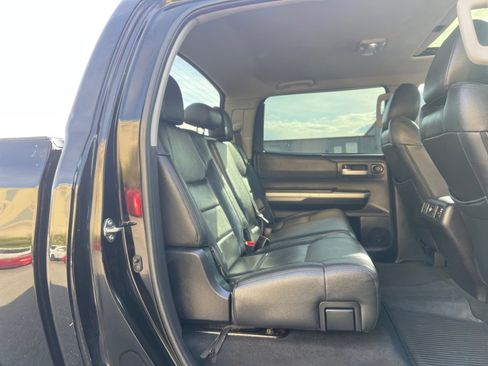 Used 2016 Toyota Tundra SR5 image 31