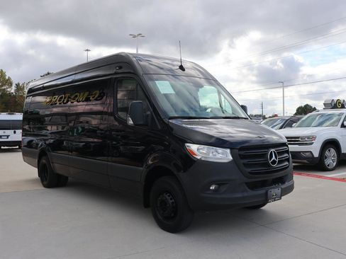 Used 2020 Mercedes-Benz Sprinter 3500 image 7