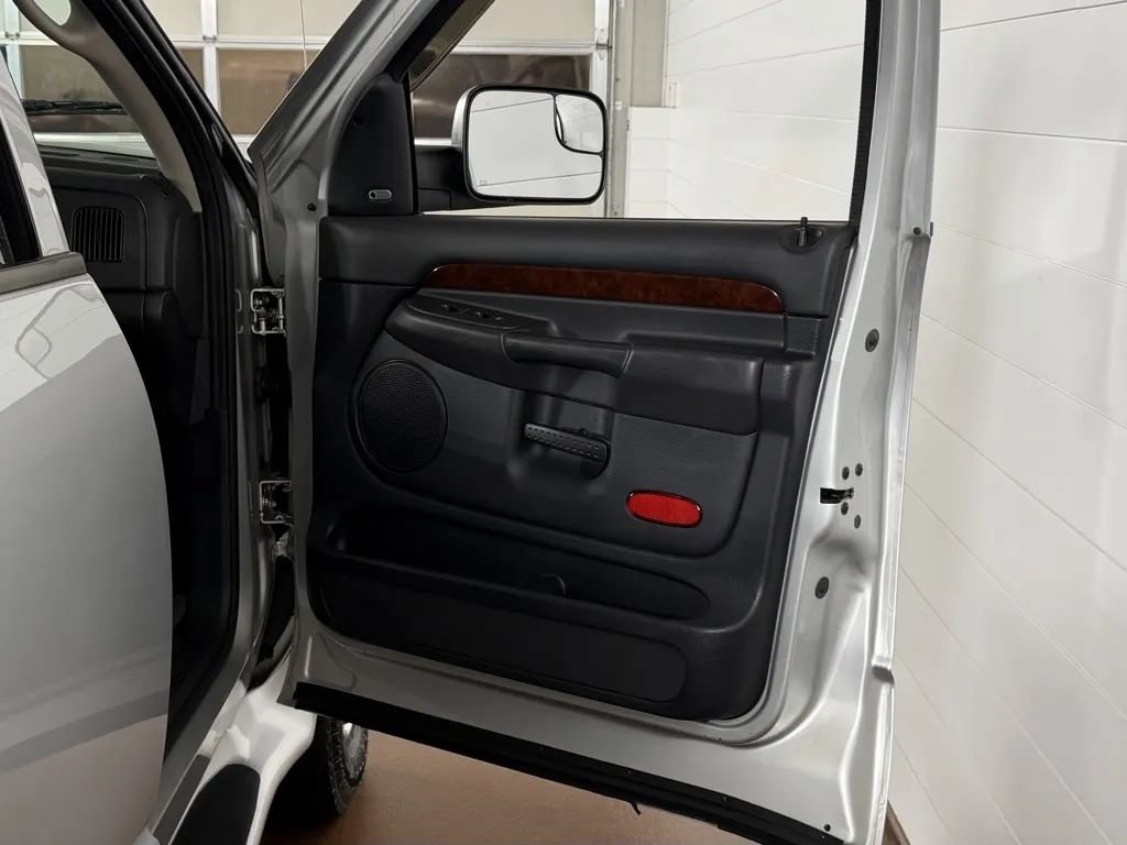 Used 2003 Dodge Ram 3500 Truck SLT AWD/4WD image 37