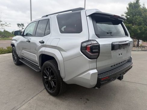 Used 2026 Toyota 4Runner Platinum AWD/4WD image 5