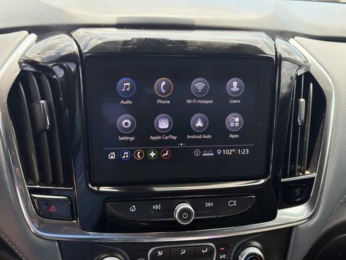Used 2020 Chevrolet Traverse LT FWD image 30