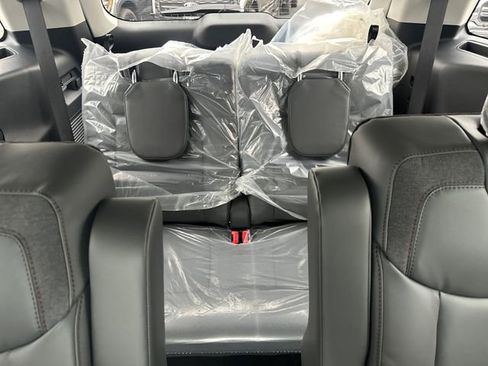 New 2026 Ford Explorer Active w/ Active Comfort Package image 26