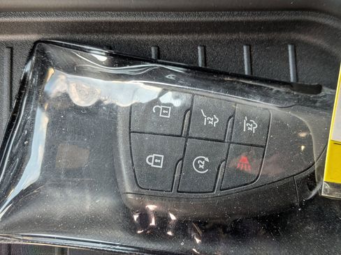 Used 2023 Chevrolet Tahoe Z71 w/ Z71 Off-Road Package image 39