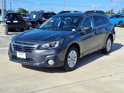 Used 2019 Subaru Outback 2.5i Premium AWD/4WD image 3