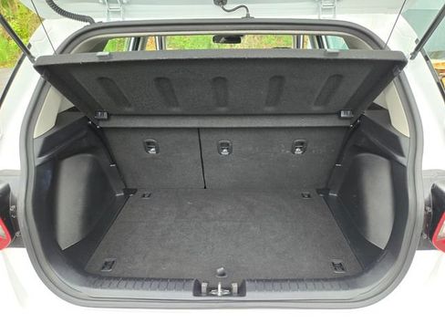 Used 2025 Hyundai Venue SEL FWD image 17