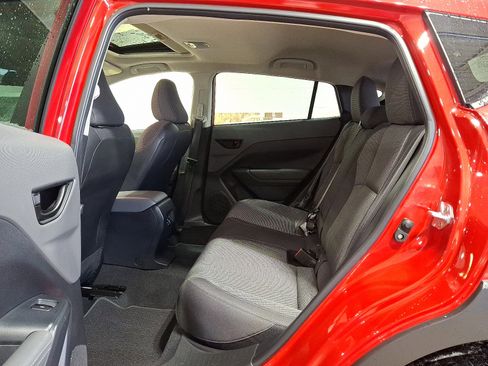 Used 2024 Subaru Crosstrek 2.0i Premium image 10