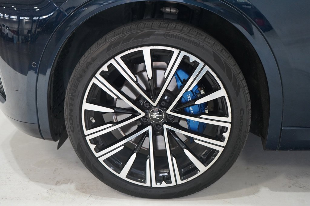 Used 2023 Maserati Grecale Modena AWD/4WD image 13