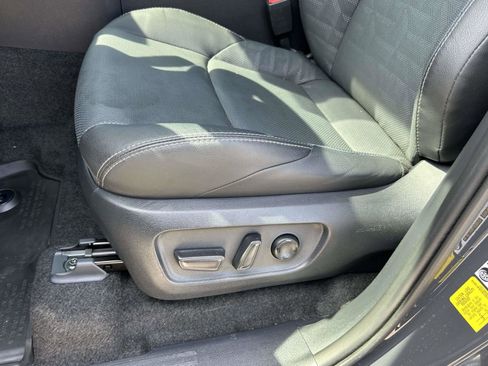 Used 2025 Toyota 4Runner TRD Off-Road Premium image 18