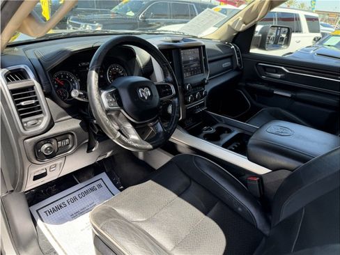 Used 2020 RAM 1500 Laramie RWD image 18