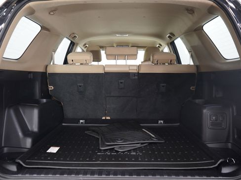 Used 2016 Toyota 4Runner SR5 AWD/4WD image 9