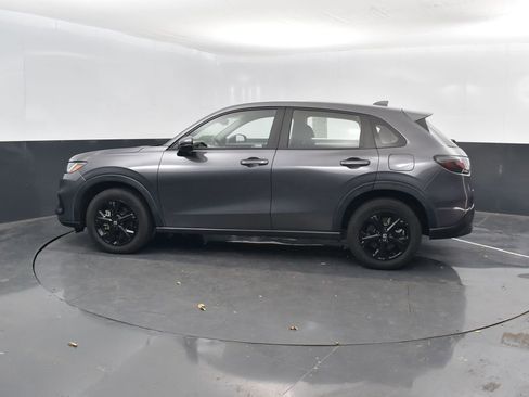 Used 2023 Honda HR-V LX image 9