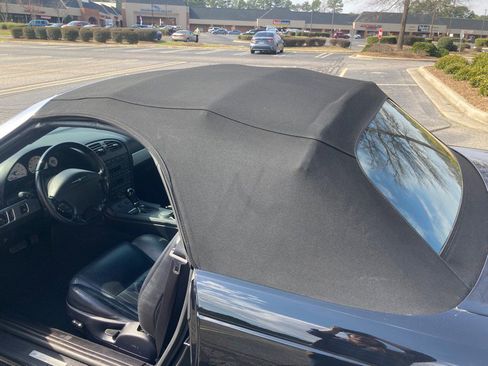 Used 2004 Ford Thunderbird image 7