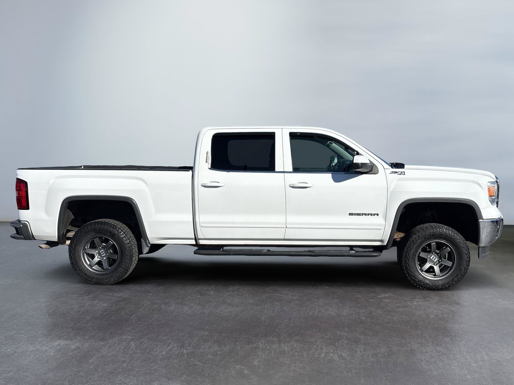 Used 2014 GMC Sierra 1500 SLE w/ SLE Value Package AWD/4WD image 8