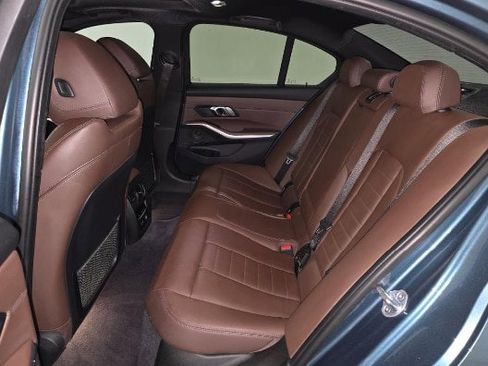 Used 2020 BMW 330i Sedan w/ Convenience Package image 5