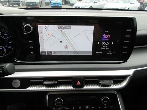 Used 2023 Kia K5 GT-Line image 31