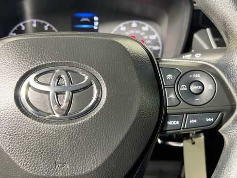 Used 2024 Toyota Corolla LE FWD image 19