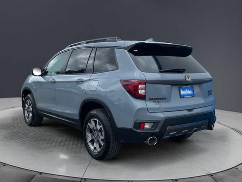 Used 2023 Honda Passport TrailSport image 3