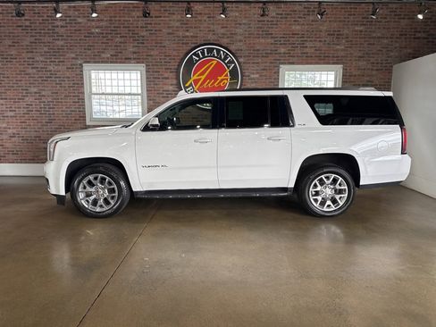 Used 2020 GMC Yukon XL SLE w/ SLE Value Package image 14