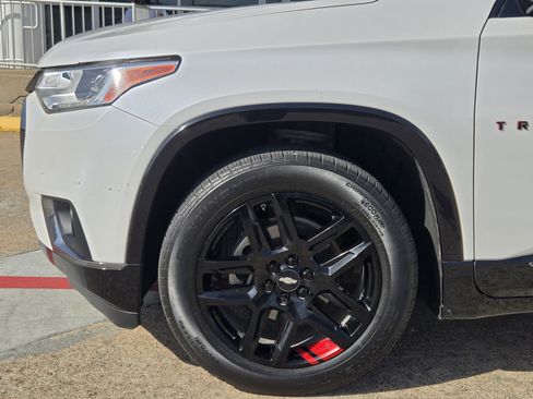 Used 2020 Chevrolet Traverse Premier w/ Redline Edition image 6