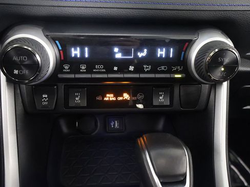 Used 2024 Toyota RAV4 XSE image 42