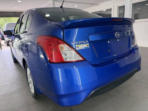 Used 2016 Nissan Versa SV w/ SV Appearance Package FWD image 7