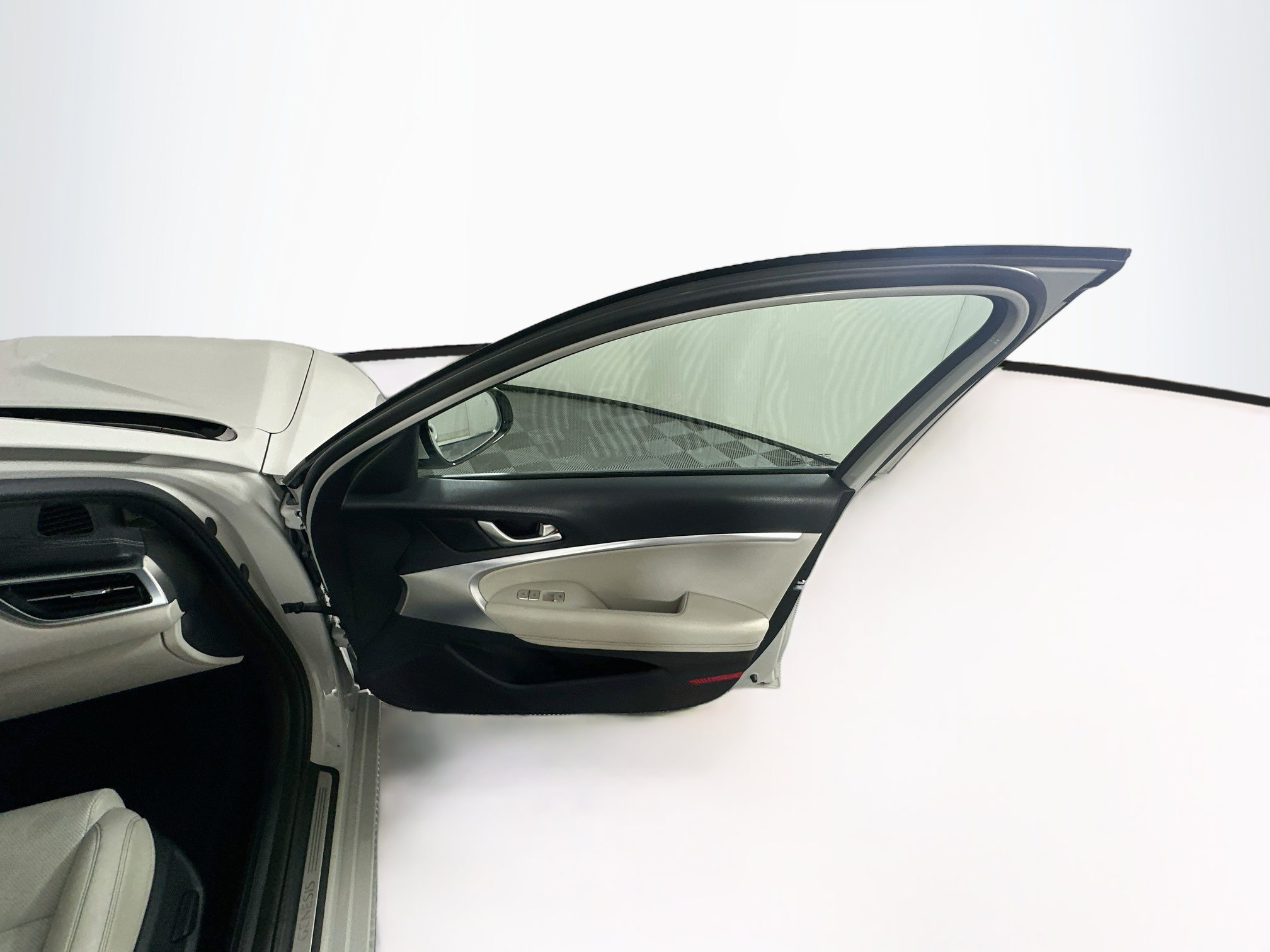 Used 2025 Genesis G70 2.5T RWD image 31