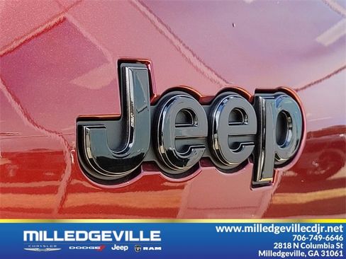 New 2024 Jeep Grand Cherokee L Altitude image 12