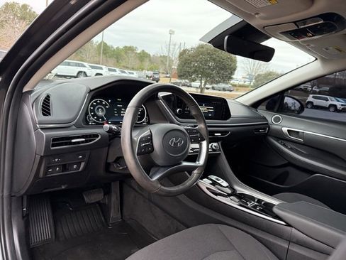 Used 2023 Hyundai Sonata SEL w/ Convenience Package image 16