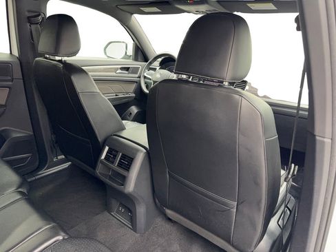 Used 2022 Volkswagen Atlas Cross Sport SE w/ Panoramic Sunroof Package image 38