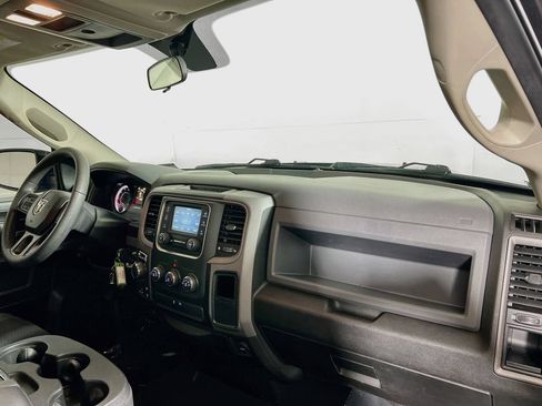 Used 2019 RAM 1500 Express AWD/4WD image 24